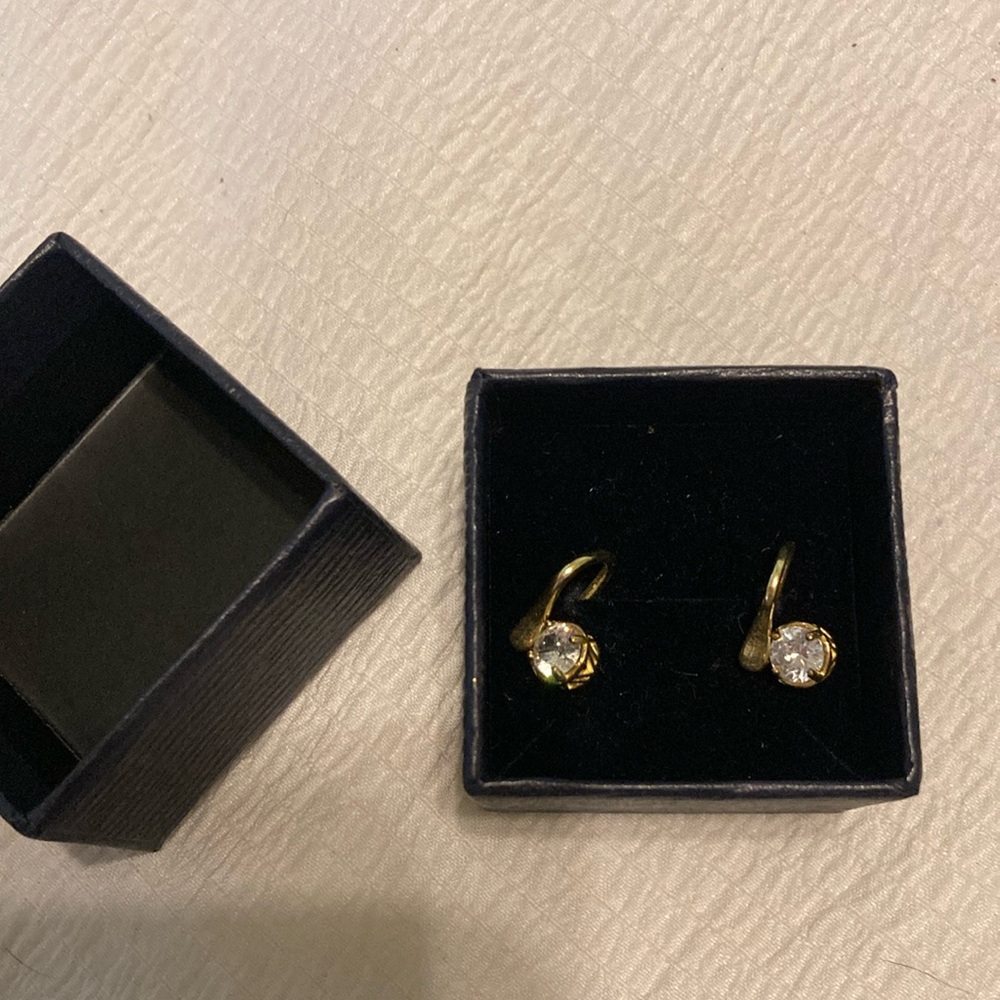 Stauer gold finish DiamondAura drop earrings 💎